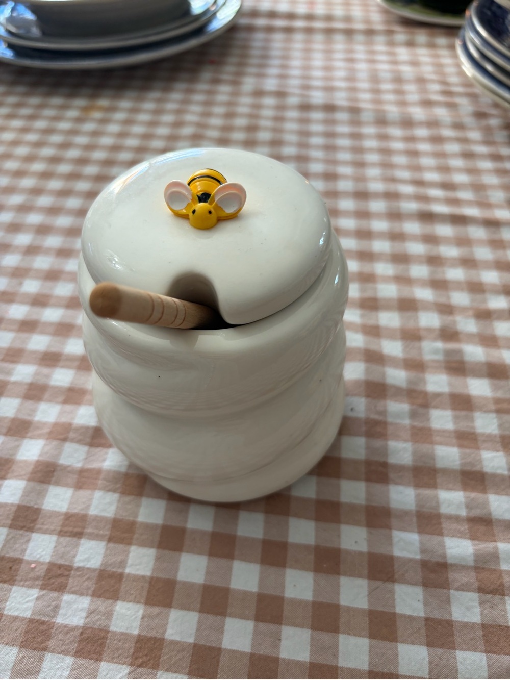 White Ceramic Honey Jar with Bee Lid Accent - Picture 2 of 11